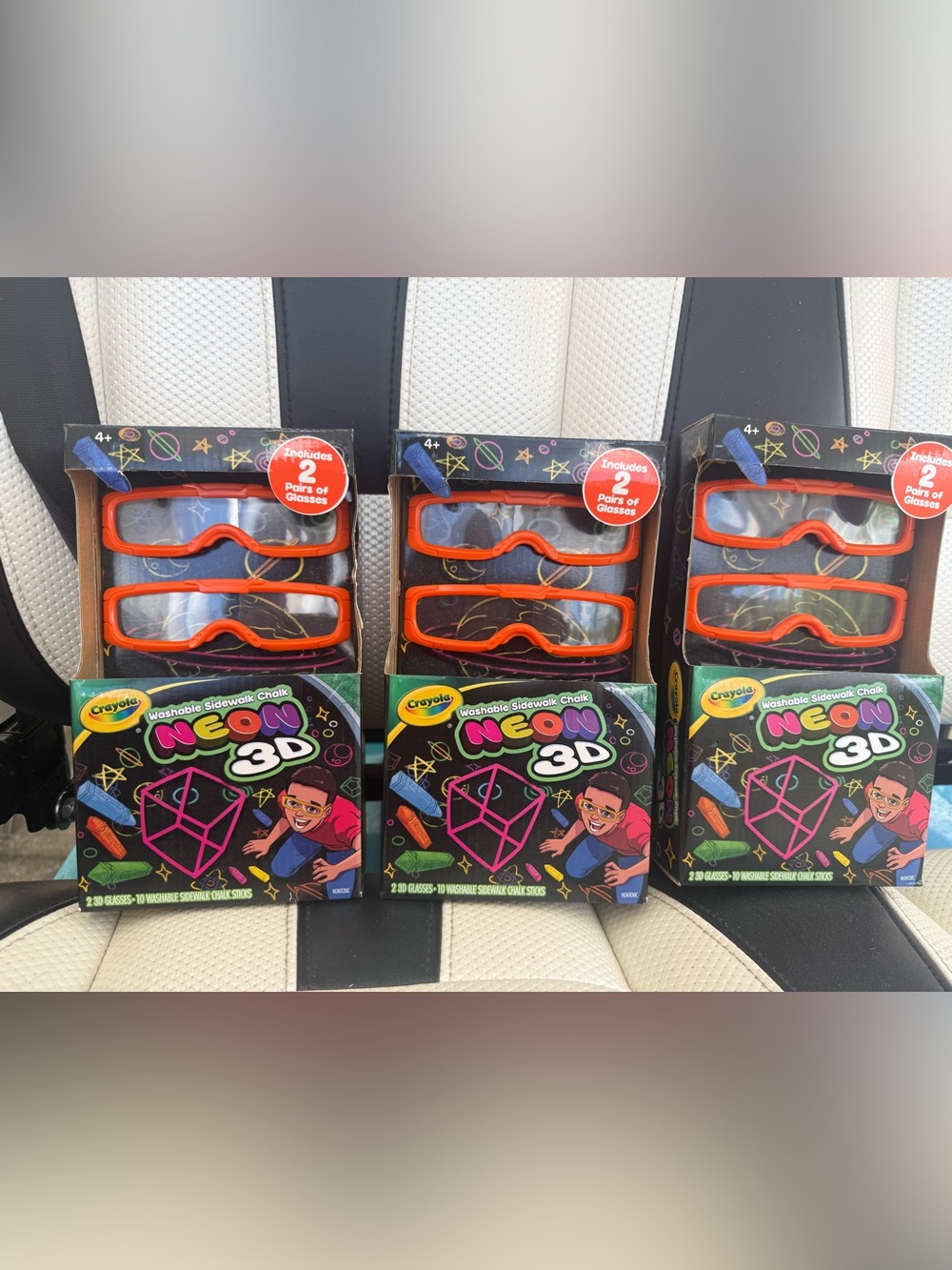 Crayola Neon 3D Washable Sidewalk Chalk Set with Orange 3D Glasses